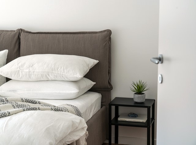 Bett im Schlafzimmer